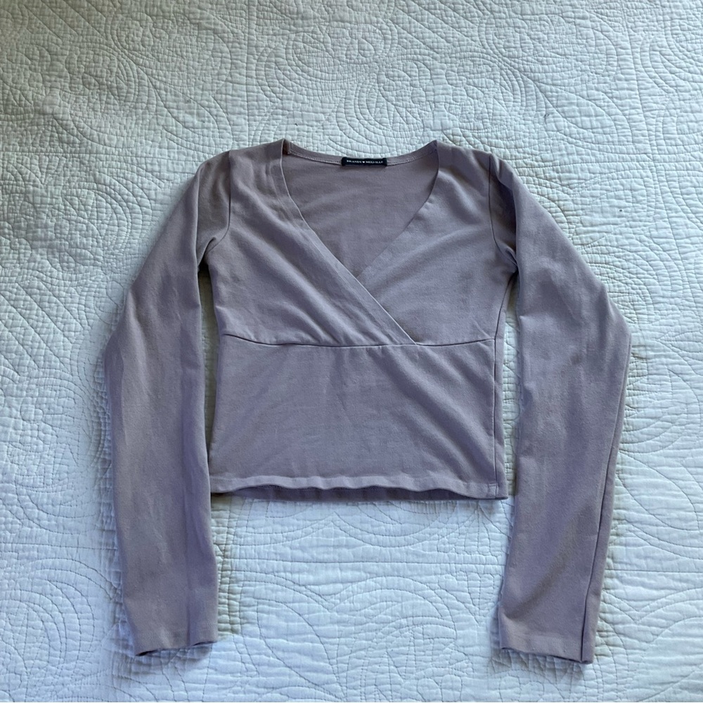 Brandy Melville Crop Blouse
